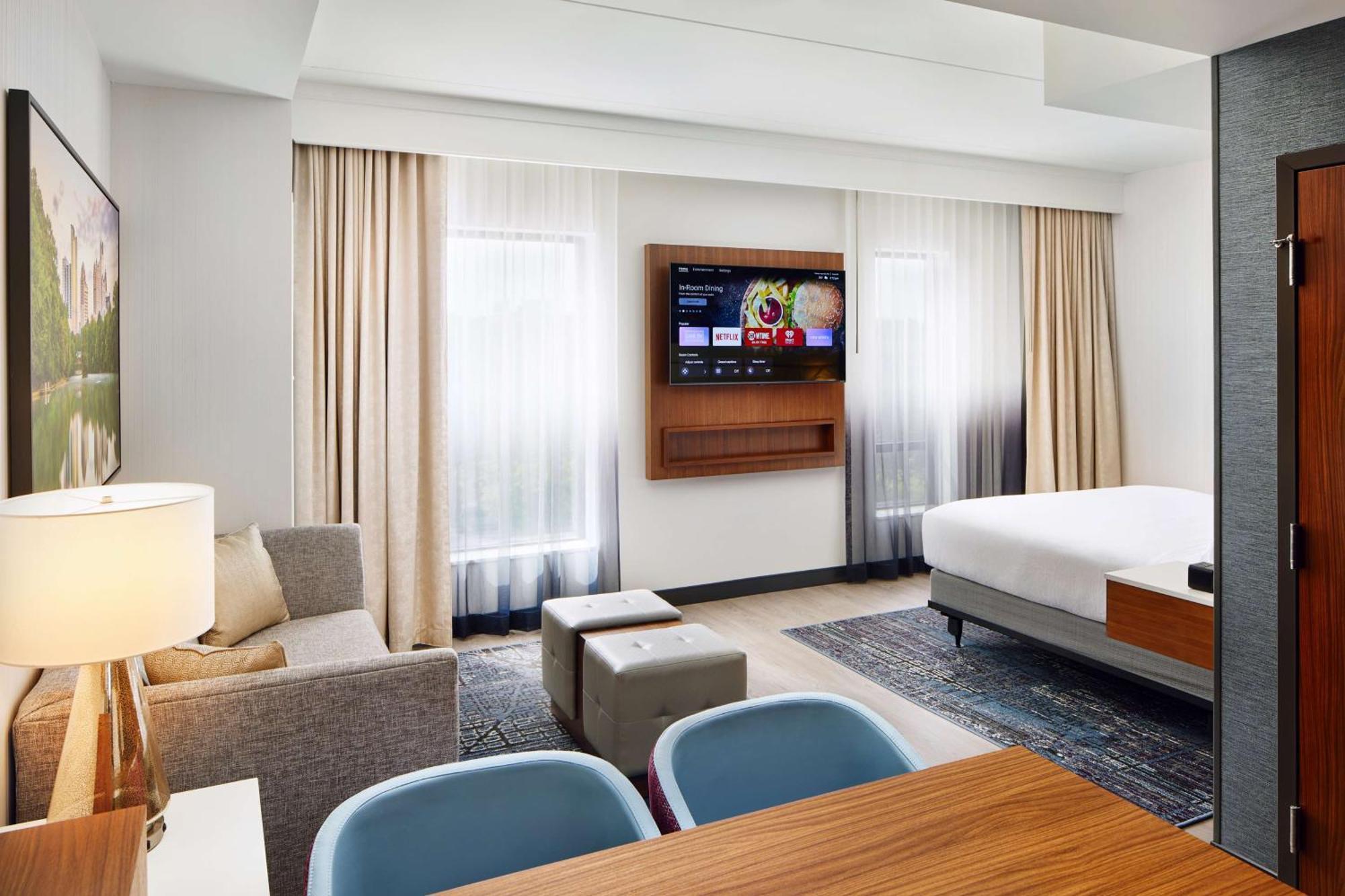 Hapeville Embassy Suites By Hilton Atlanta Airport North מראה חיצוני תמונה