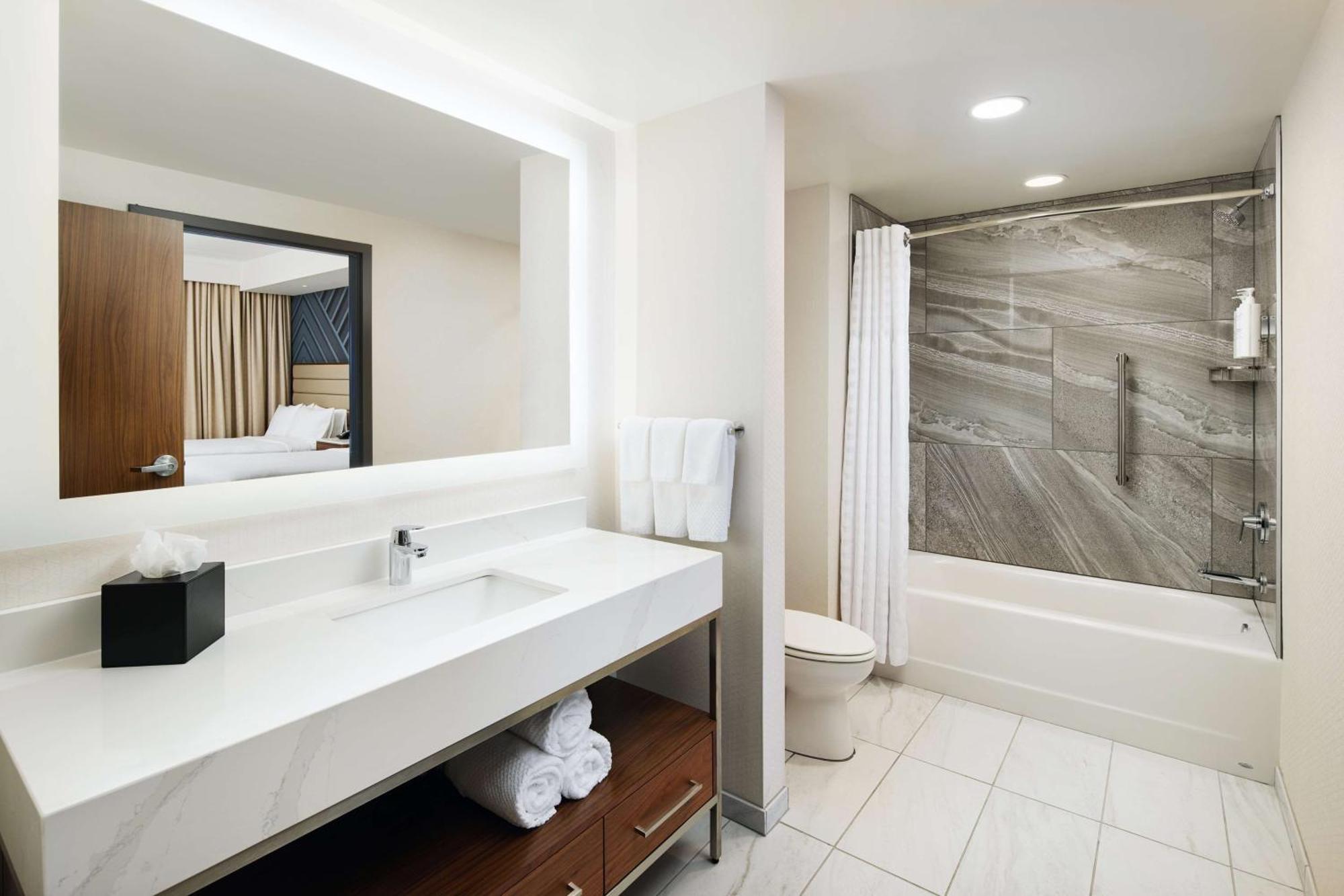 Hapeville Embassy Suites By Hilton Atlanta Airport North מראה חיצוני תמונה