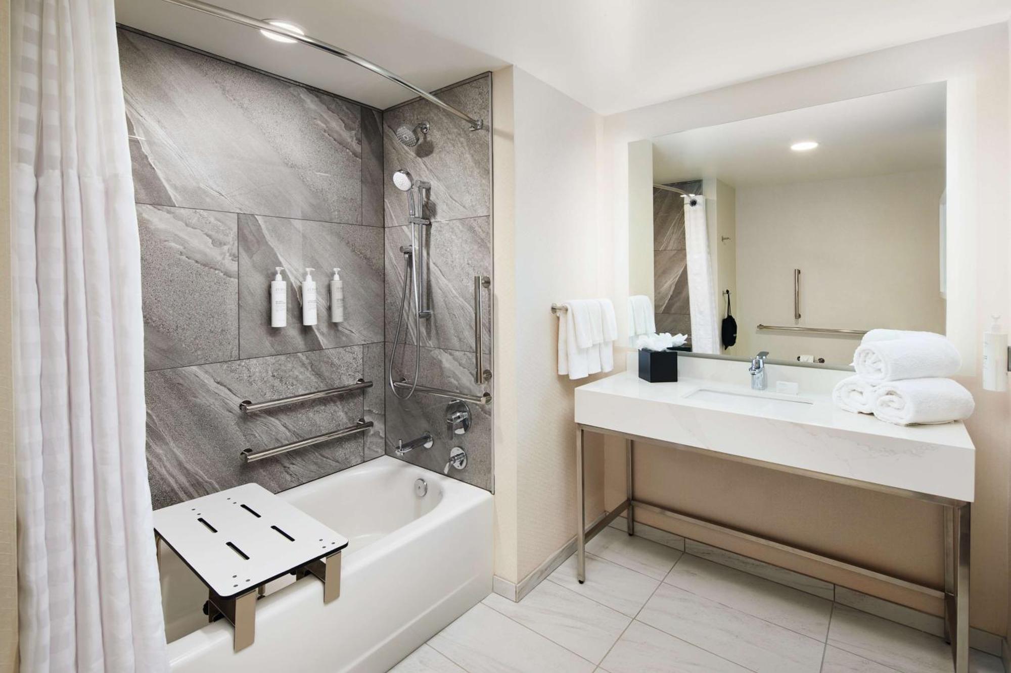 Hapeville Embassy Suites By Hilton Atlanta Airport North מראה חיצוני תמונה