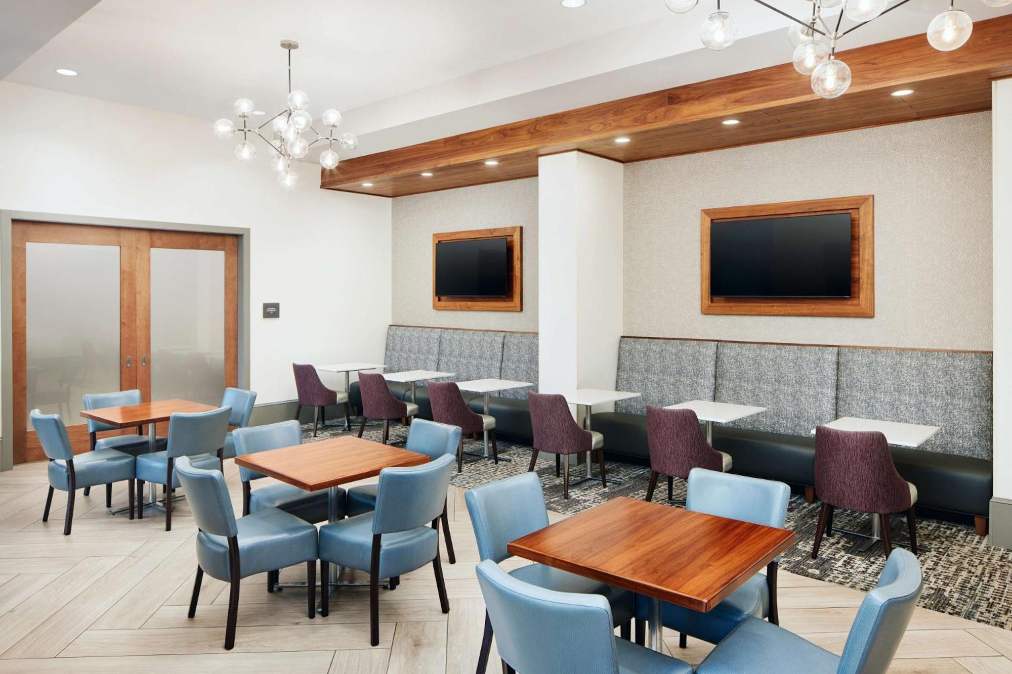 Hapeville Embassy Suites By Hilton Atlanta Airport North מראה חיצוני תמונה